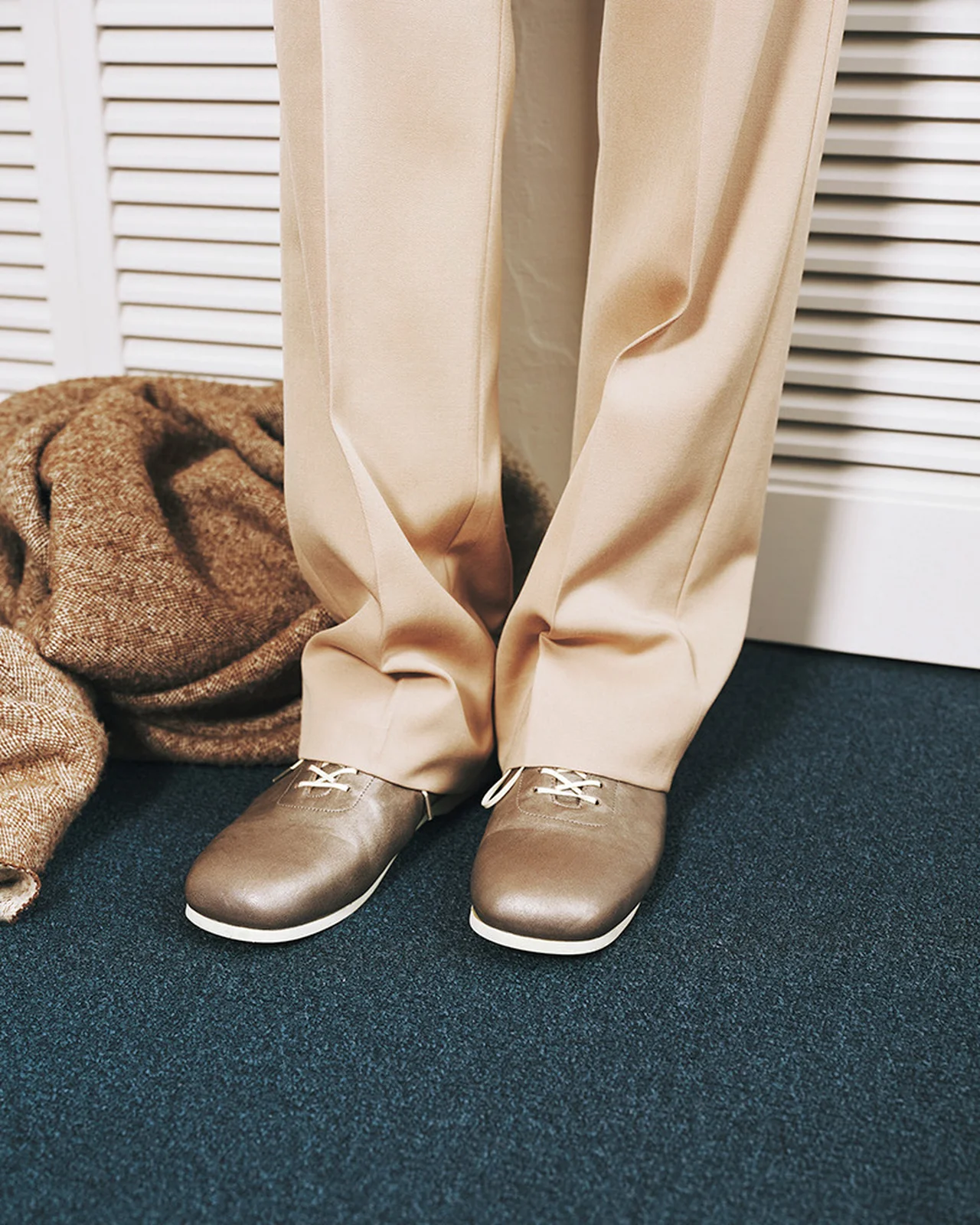 アワー レガシーのスニーカー