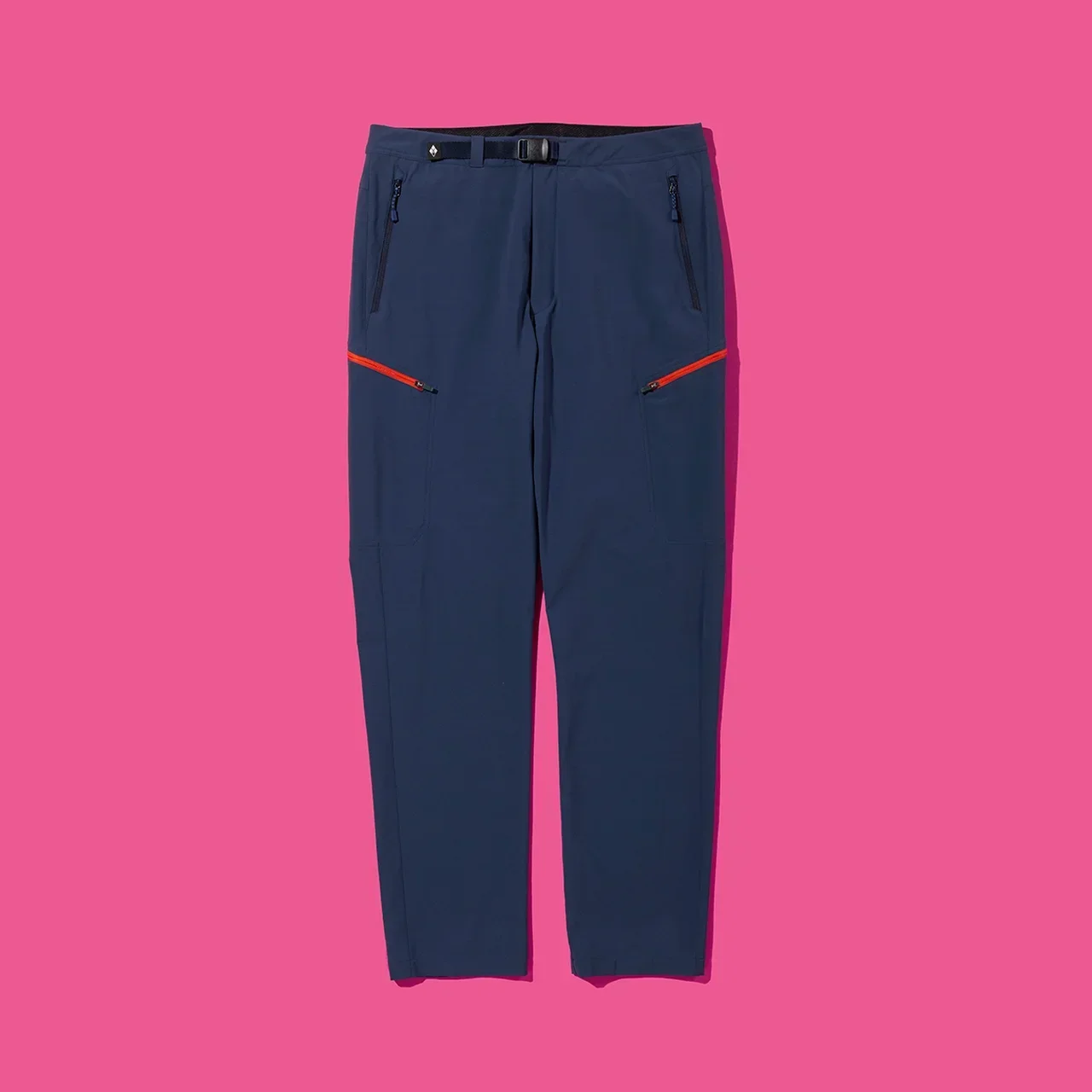 【大人のモンベル】今買って梅雨も夏も便利。春に買うべき「コスパも機能も優秀」パンツ4選①