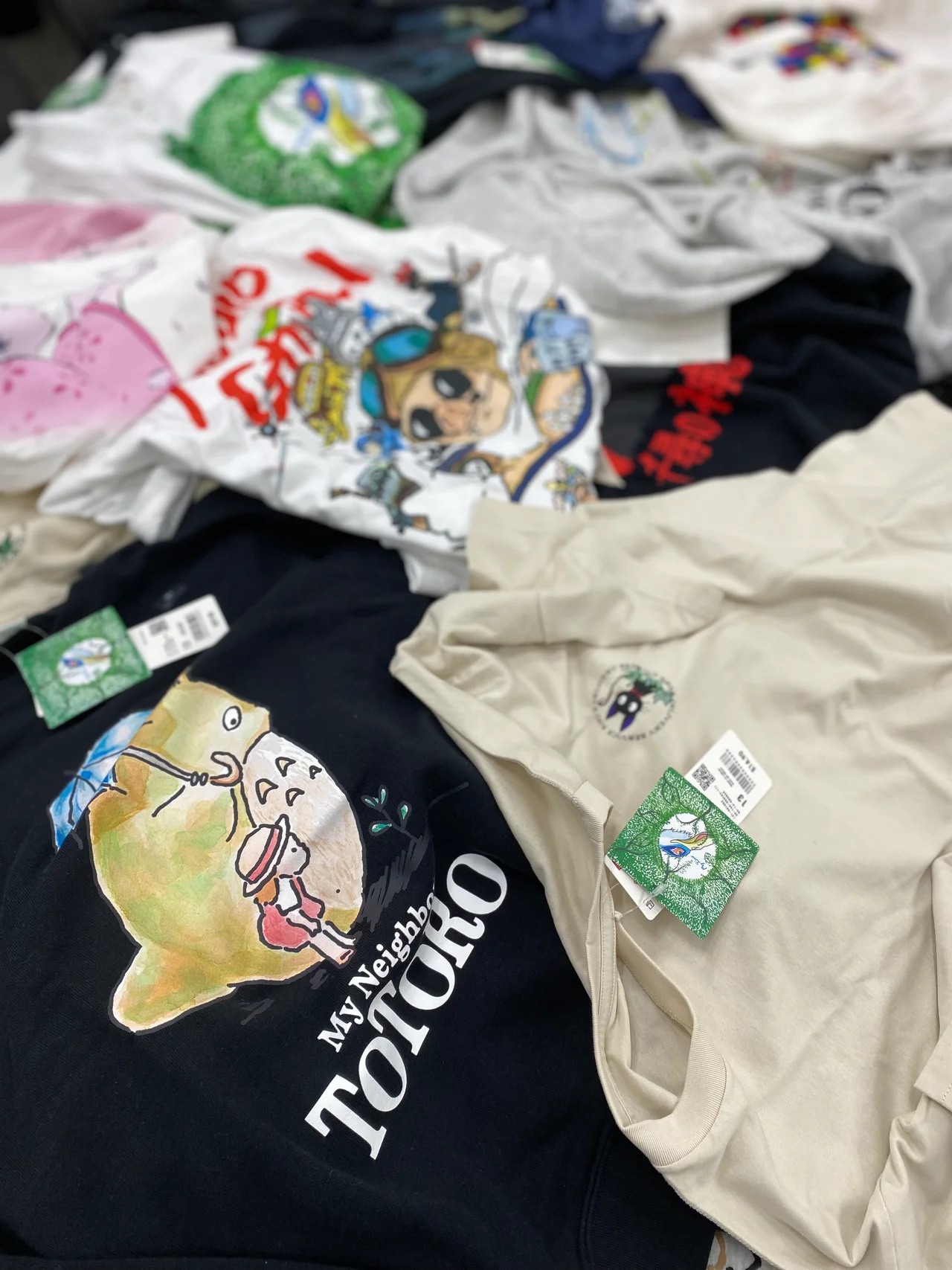 【大人のユニクロ】海外限定「UT × スの画像_3