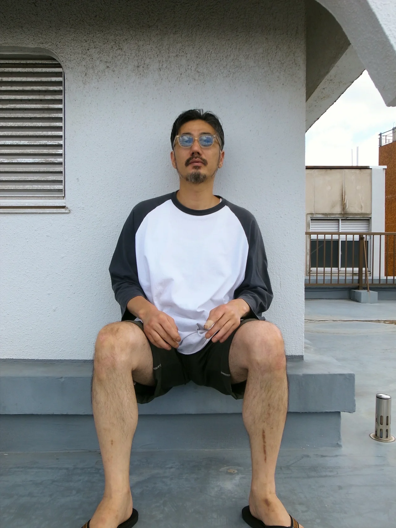 白髪を活かした大人のかきあげヘア メンズヘア