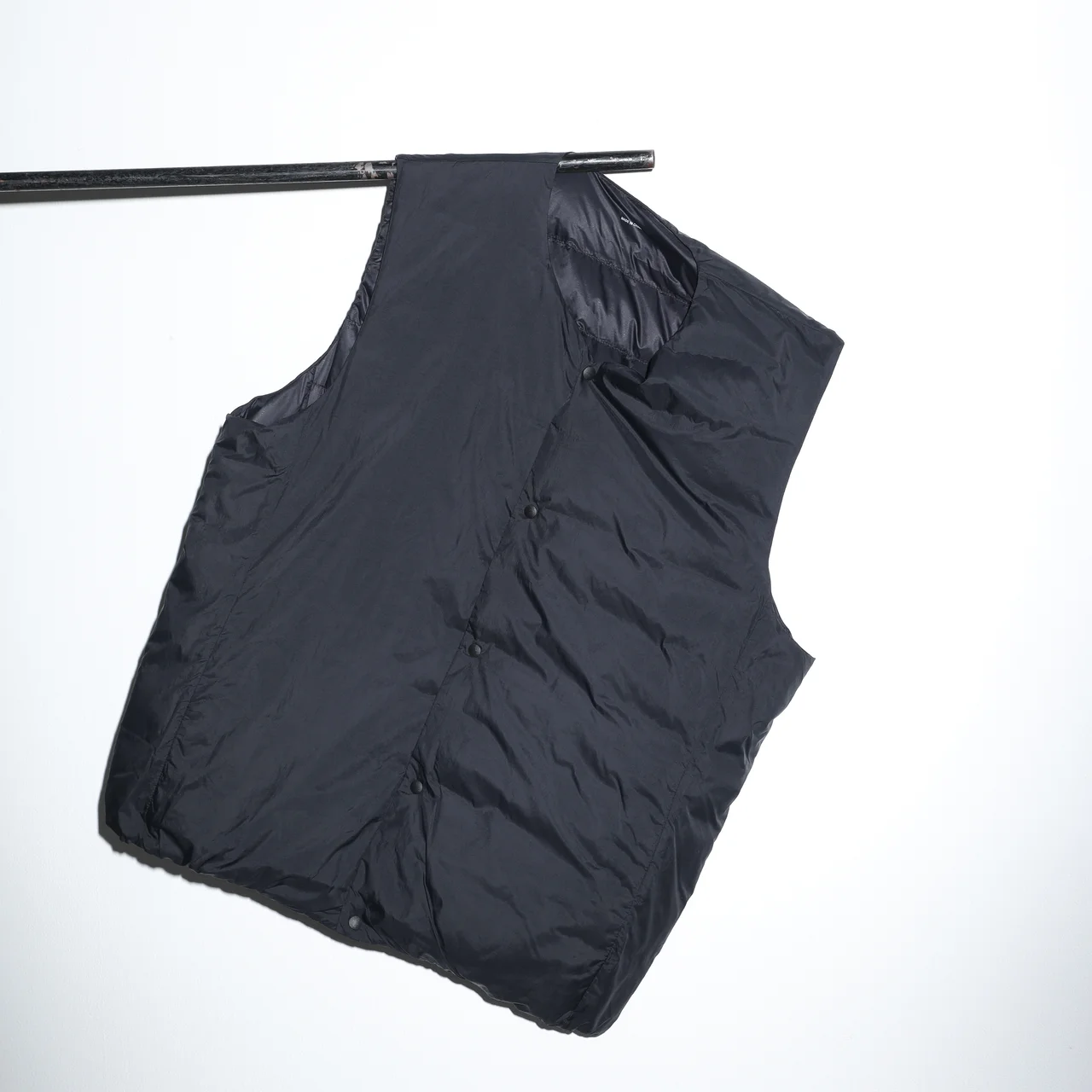 大人が買うべき「薄軽ダウン」11選。一枚の画像_9