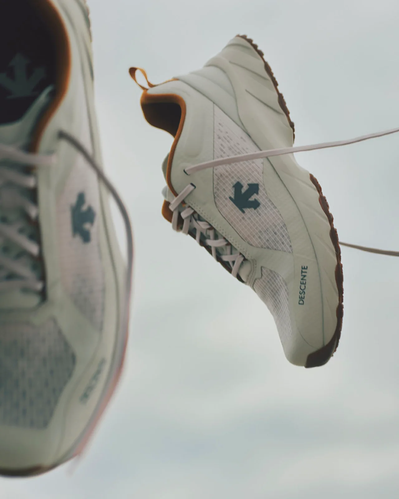 27cmサイズで約260g台という軽さ