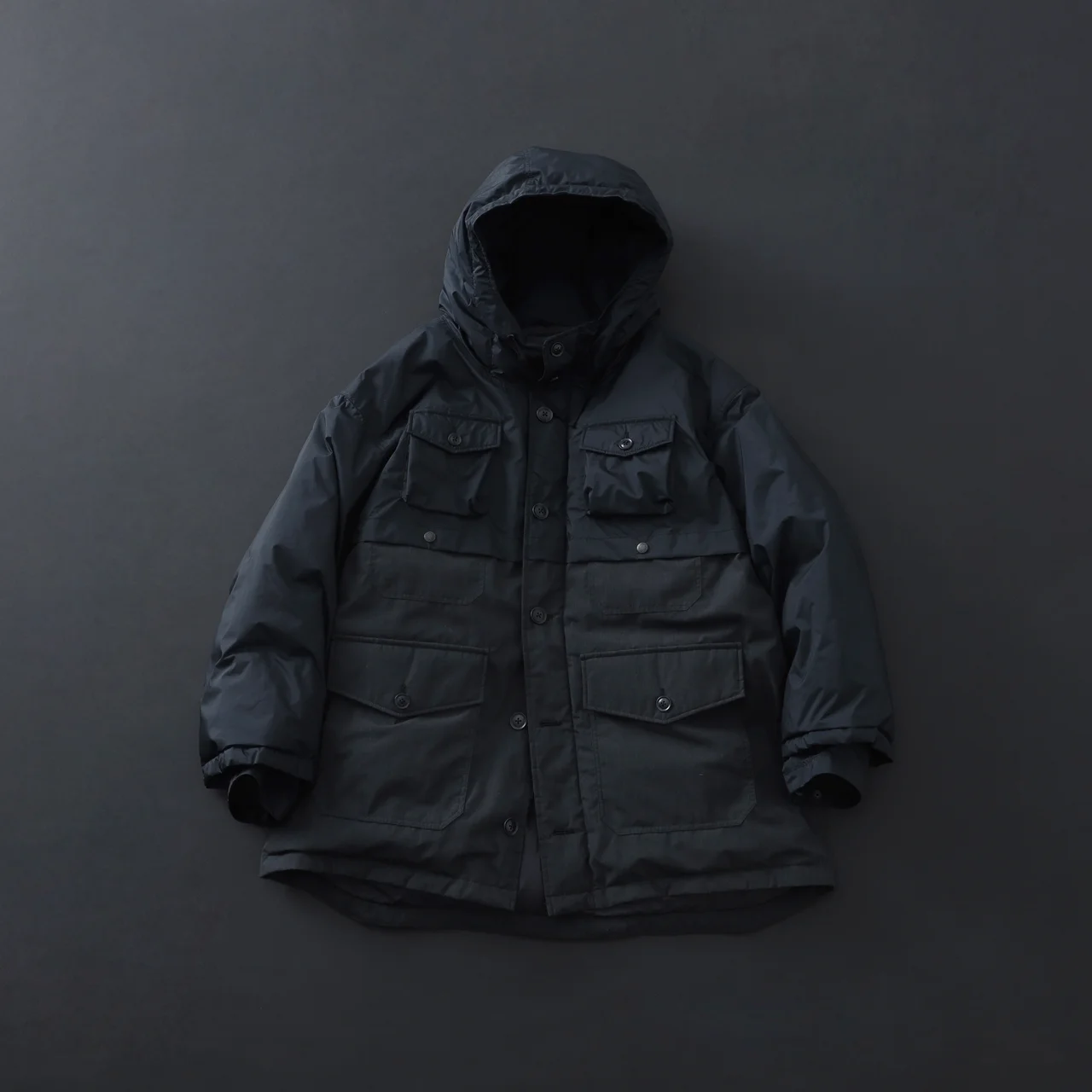 大人が買うべき「黒ダウン」20選。モンベの画像_17