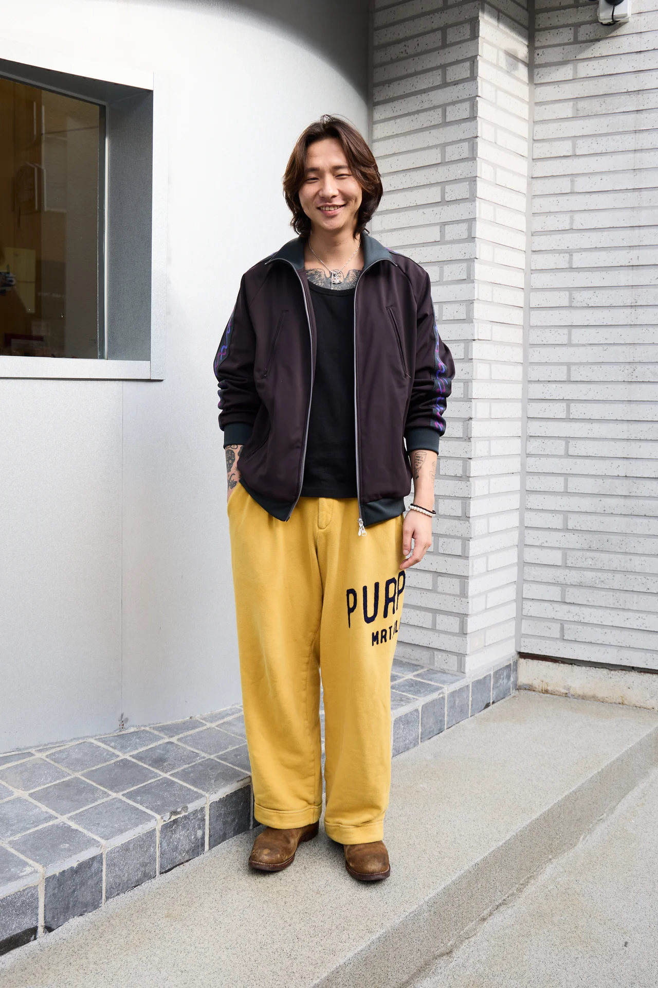 ニートのパンツは汎用性が高いのでおすすめ