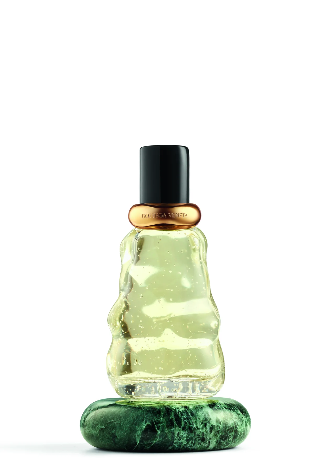 【大人が選ぶべき香水】テーマは“香りのイの画像_6