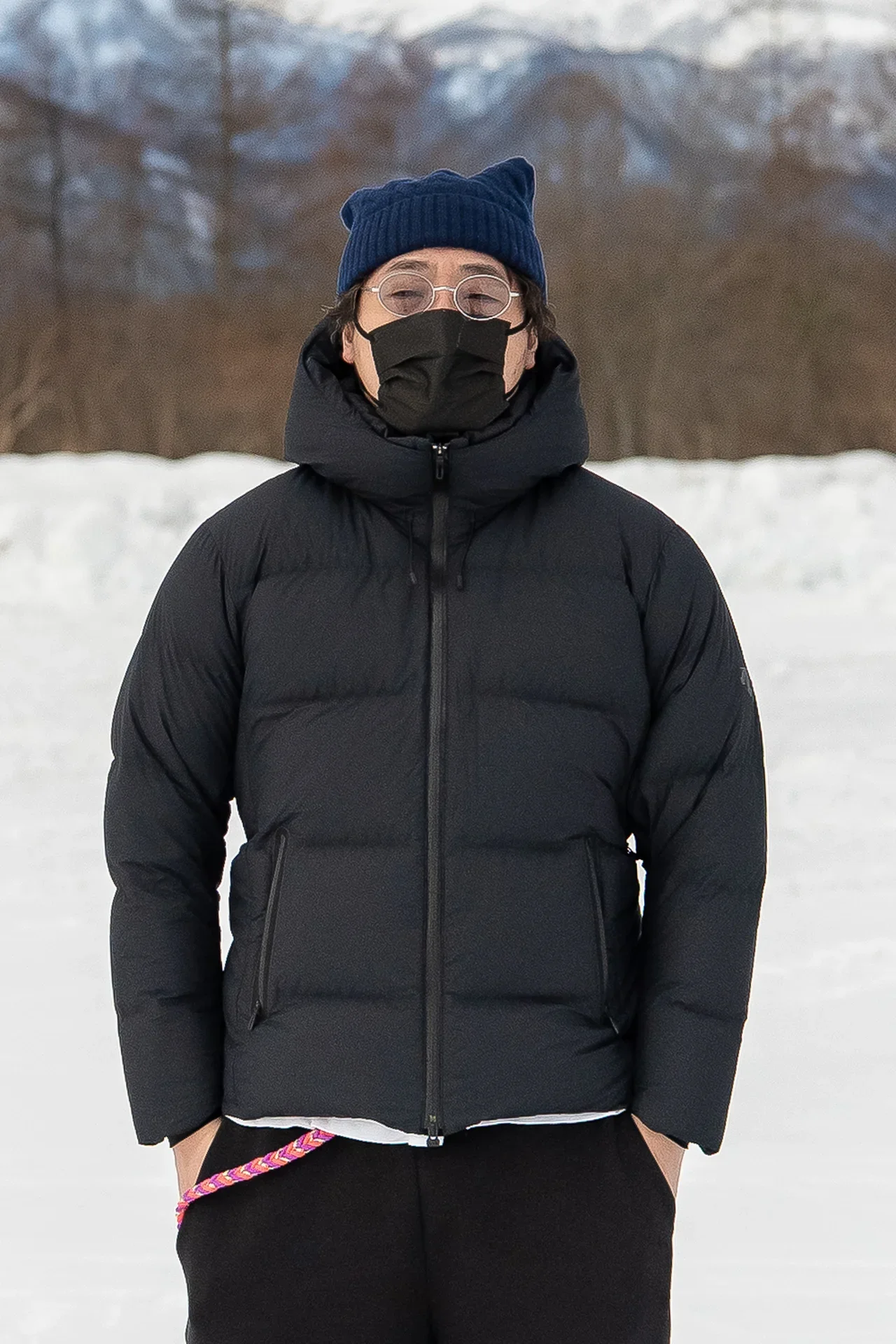 水沢ダウン、モンベル... 人気アウトドアブランド自慢の「最強あたたかいダウン」7着を極寒の雪の中、着比べてみた【試着ルポ】②