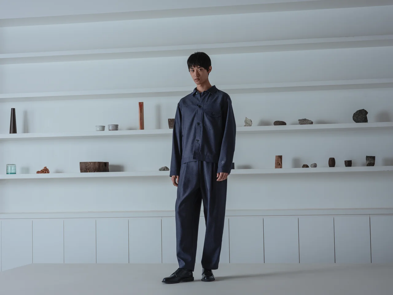 【デニムを超えたデニム】きれいめなルックの画像_1