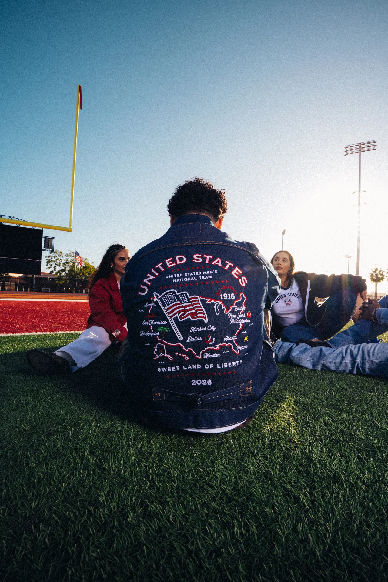 【大人のリーバイス®】完売必至。サッカーの画像_3