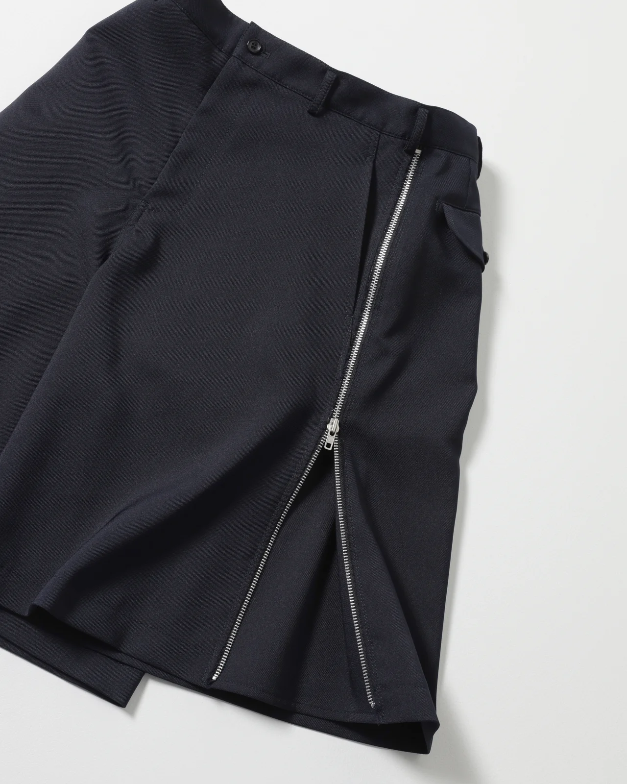 OMME des GARÇONS SHIRTのショートパンツ チャック