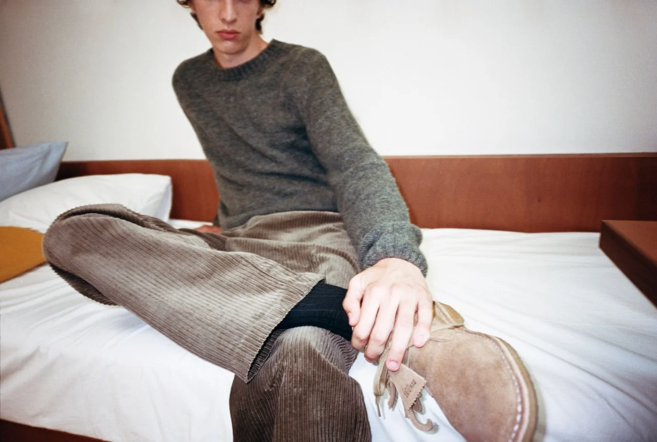 【A.P.C. × クラークス】名品「デの画像_2