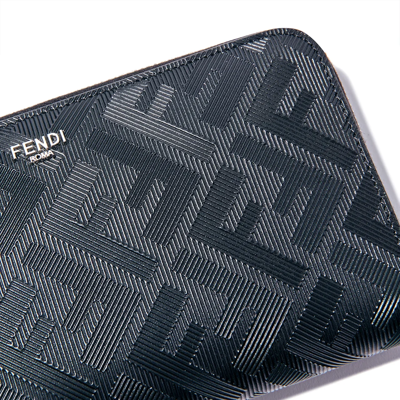 FENDI｜Fendi Shadow Zip Around