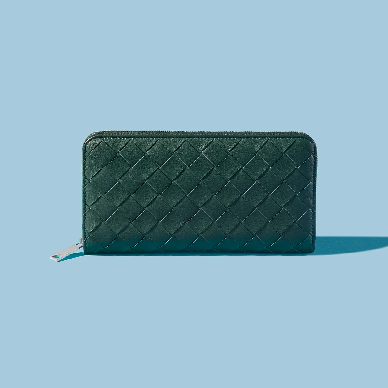 ジップアラウンドスタイルのイントレチャートカーフレザー長財布