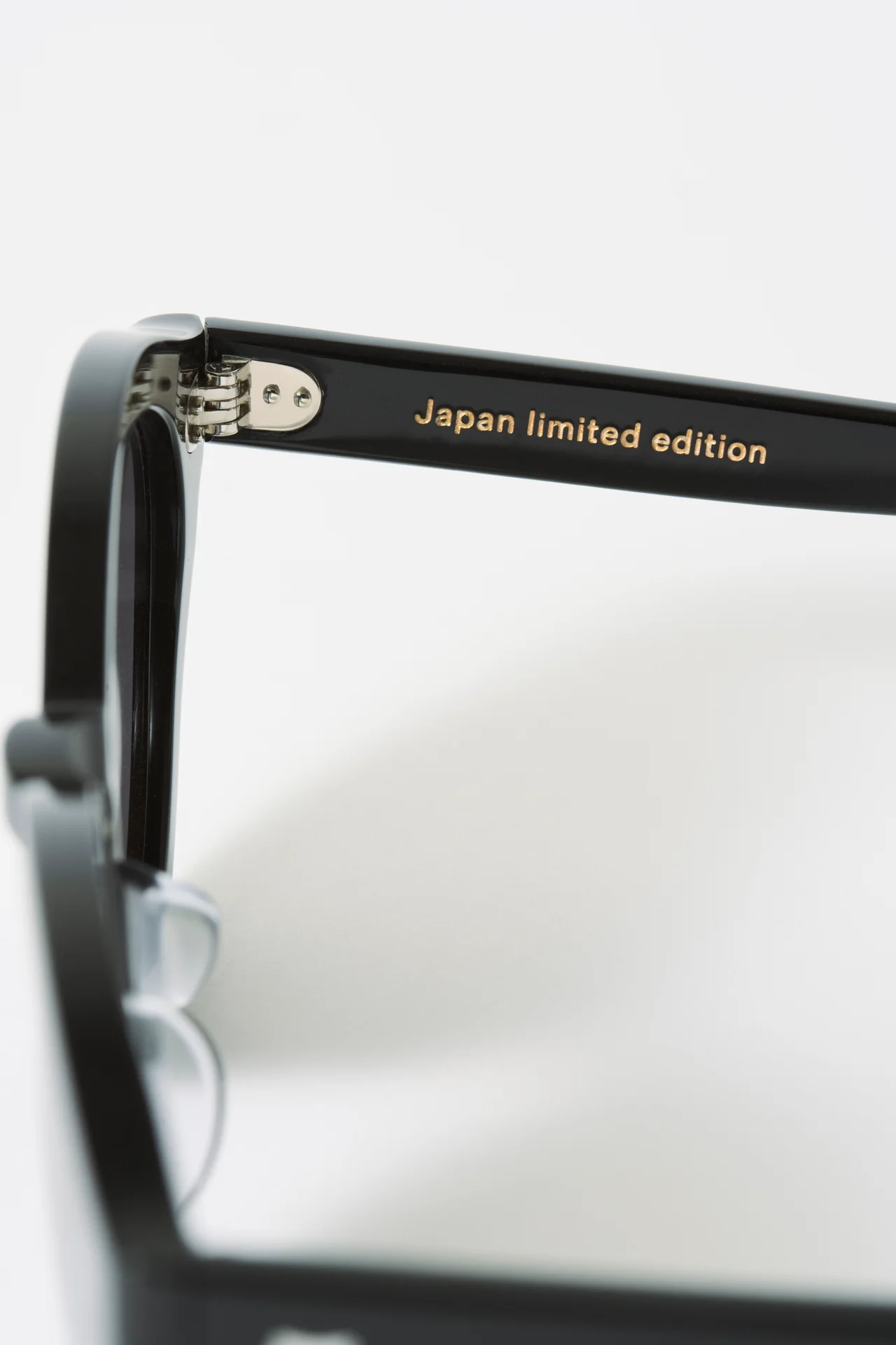 【差がつく大人のアイウェア】ファンの熱望の画像_6