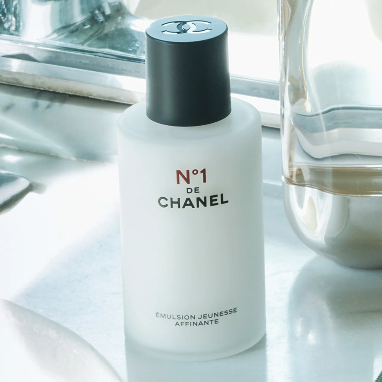CHANEL｜エマルジョン N°1 ドゥ シャネル