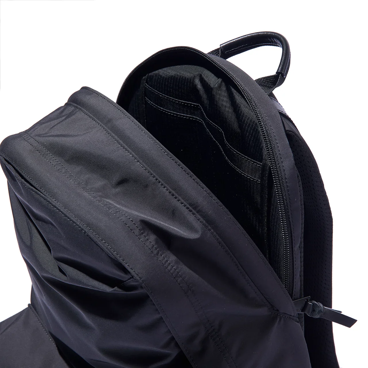 UNTRACK|CITY/3LS DAYPACK M