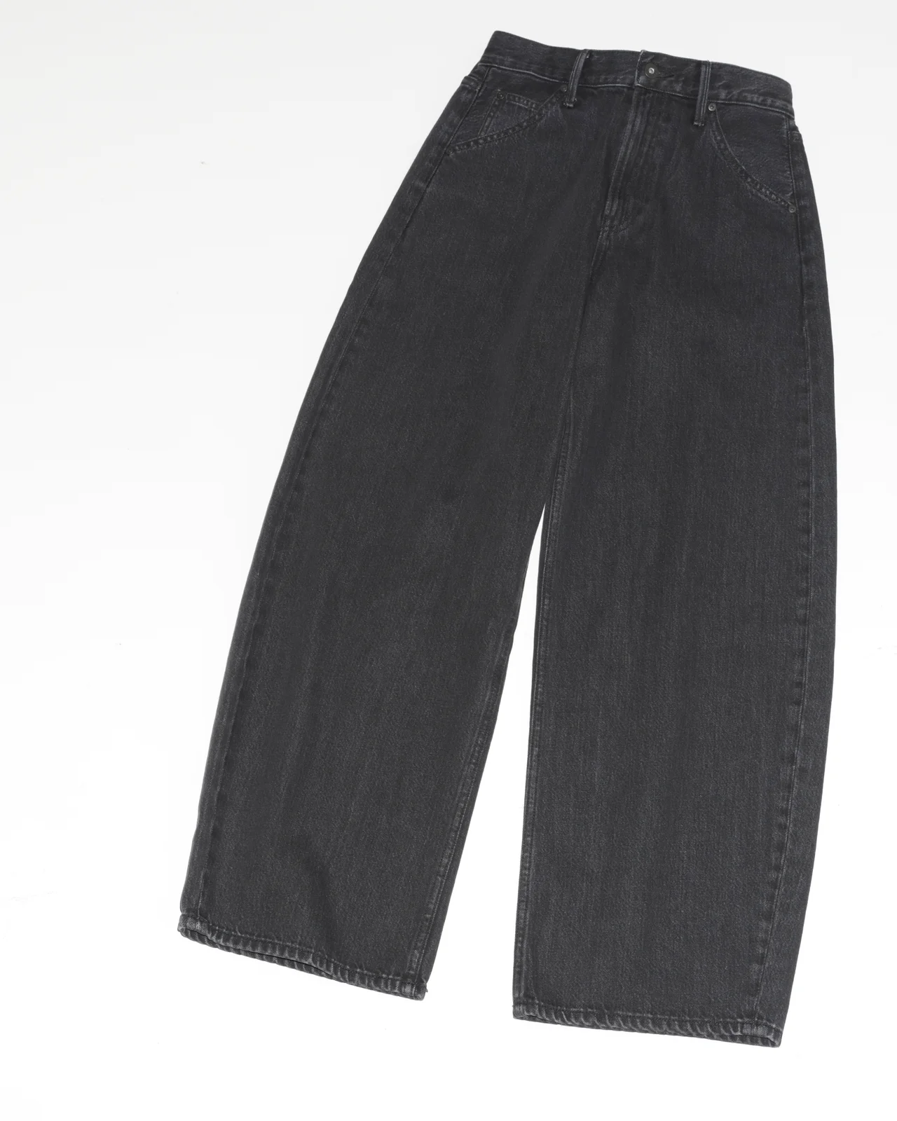 UNIQLOのバギーカーブジーンズ