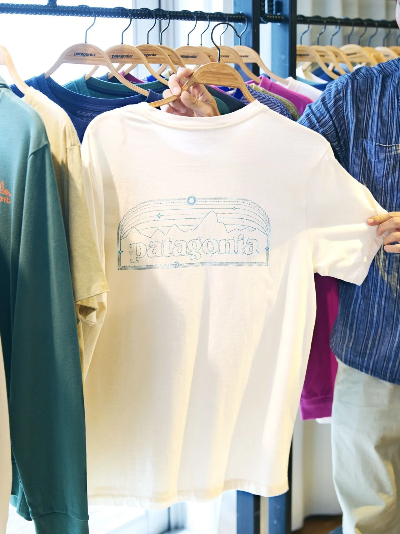09.メンズ・P-6 コスモス・Tシャツ￥7,150　New