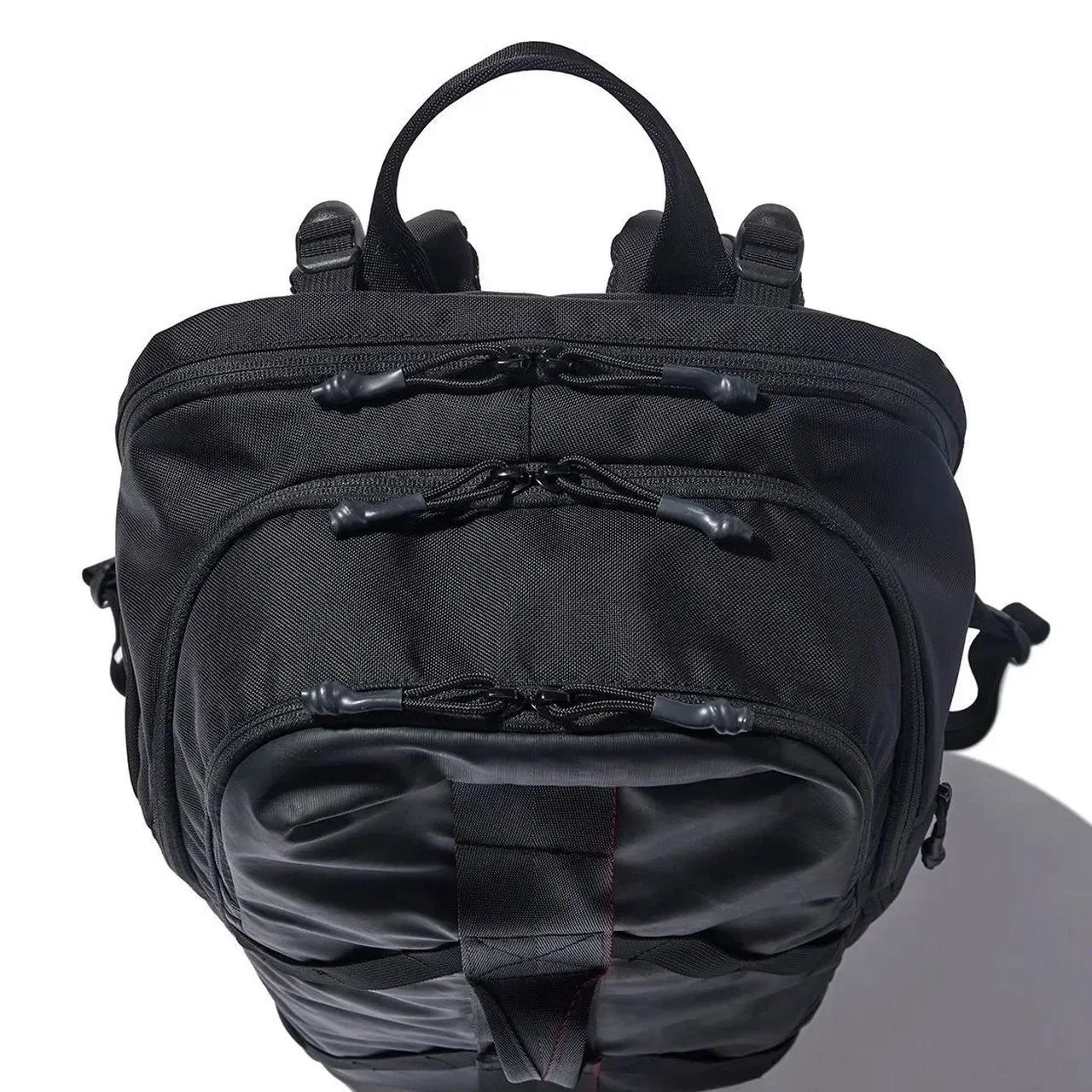 BRIEFING|TRAVEL PACK