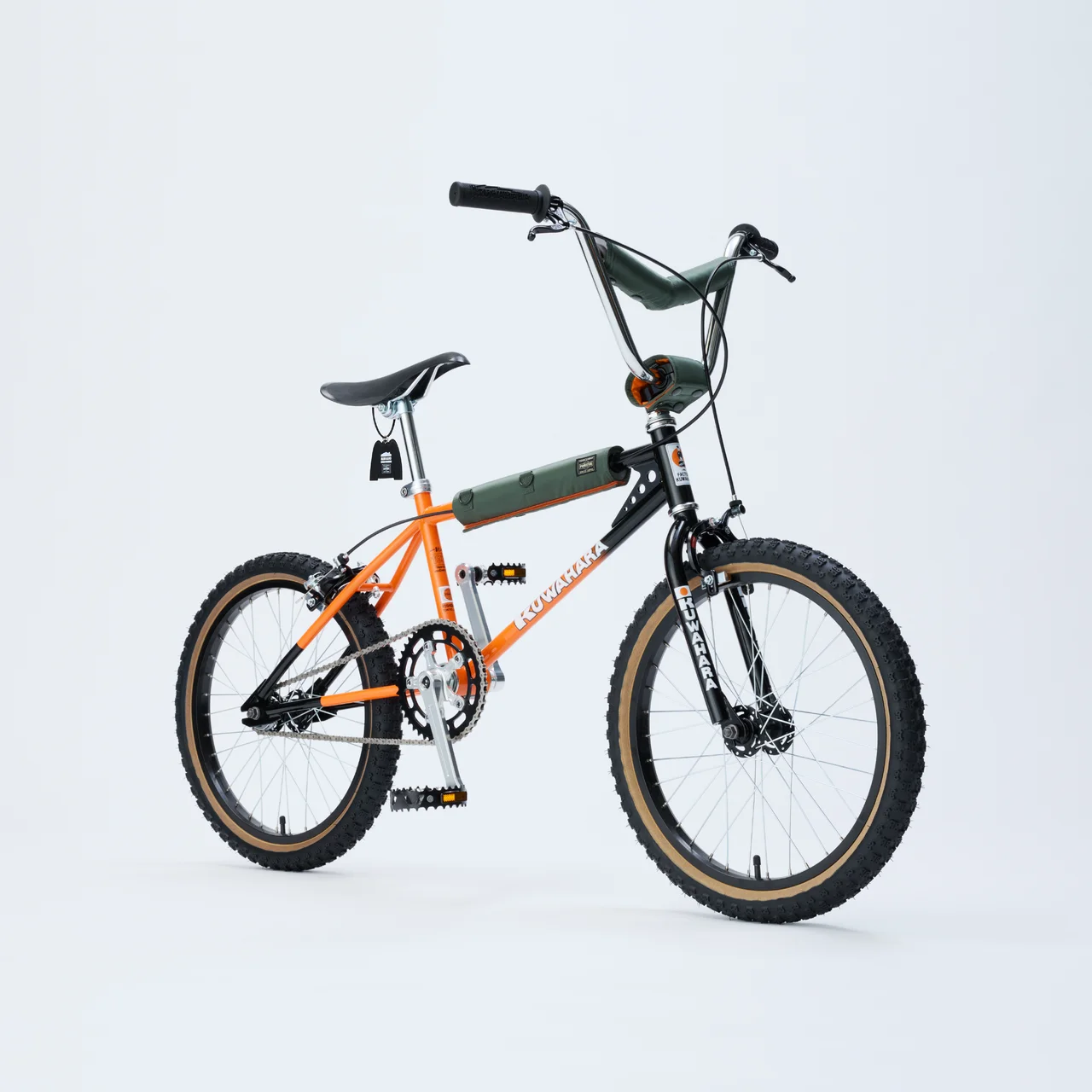 【大人の吉田カバン】争奪戦必至。映画『Eの画像_5