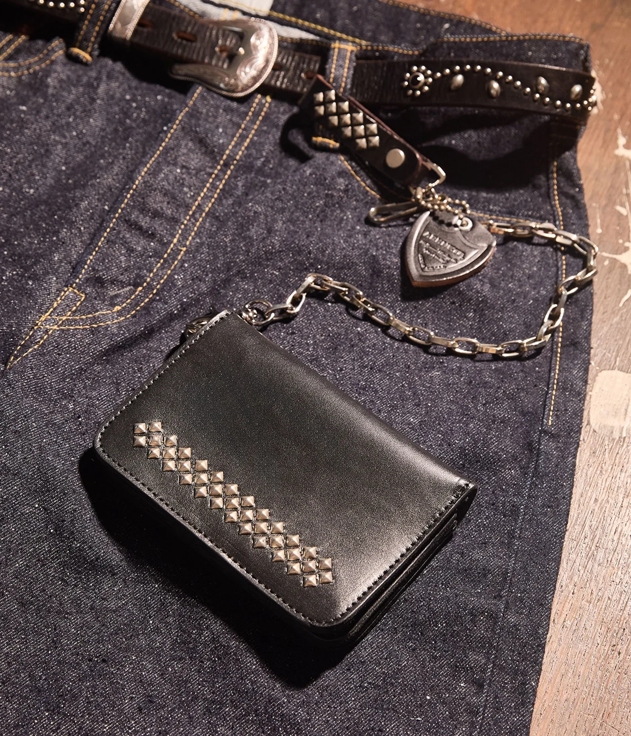 【大人のレザー小物】ベルトから財布まで。の画像_1