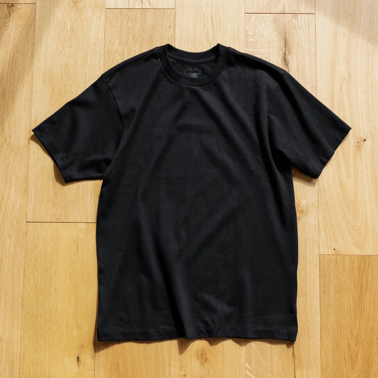 Hanes T-SHIRTS KURO® 全体