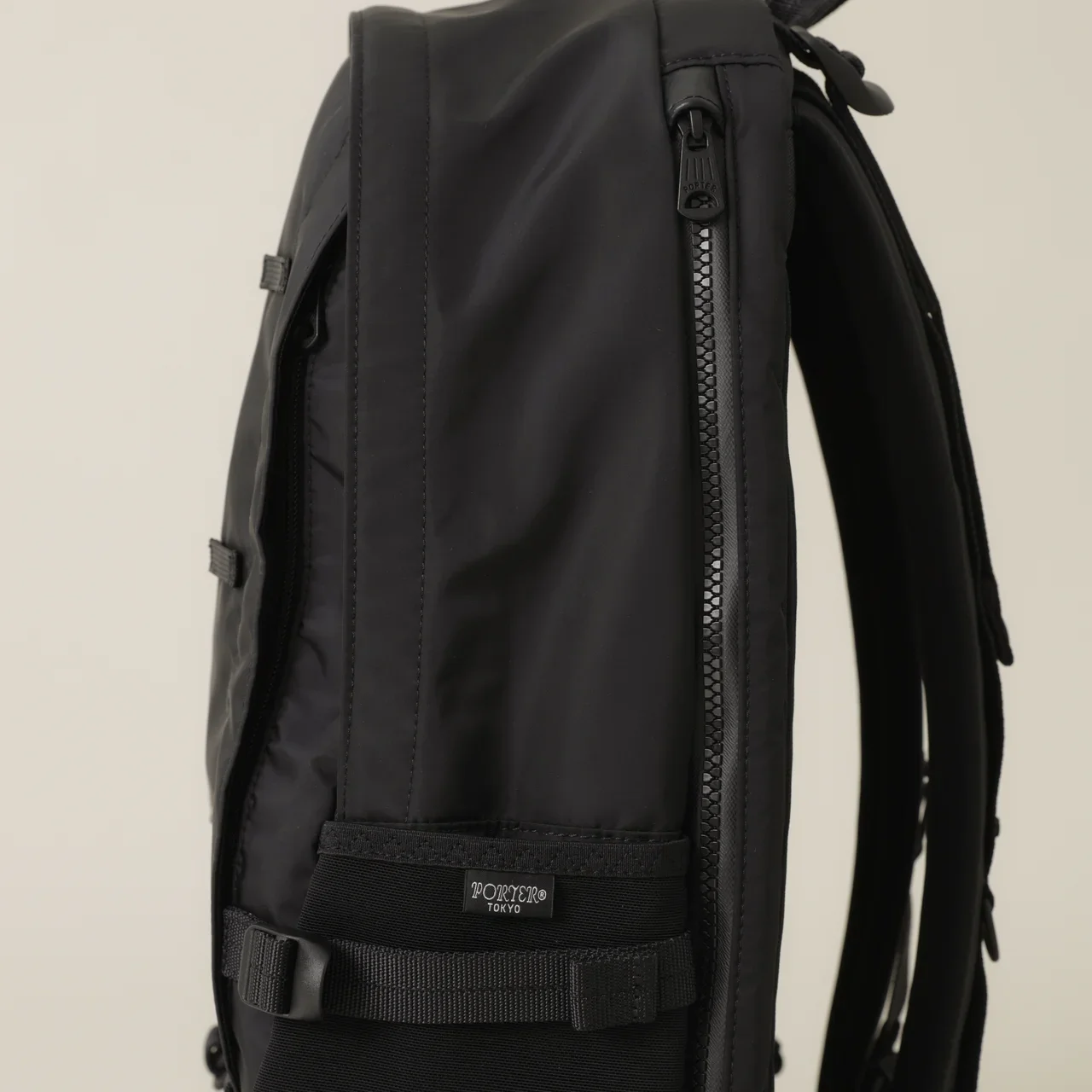  PORTER｜MONOCHROME｜ DAYPACK