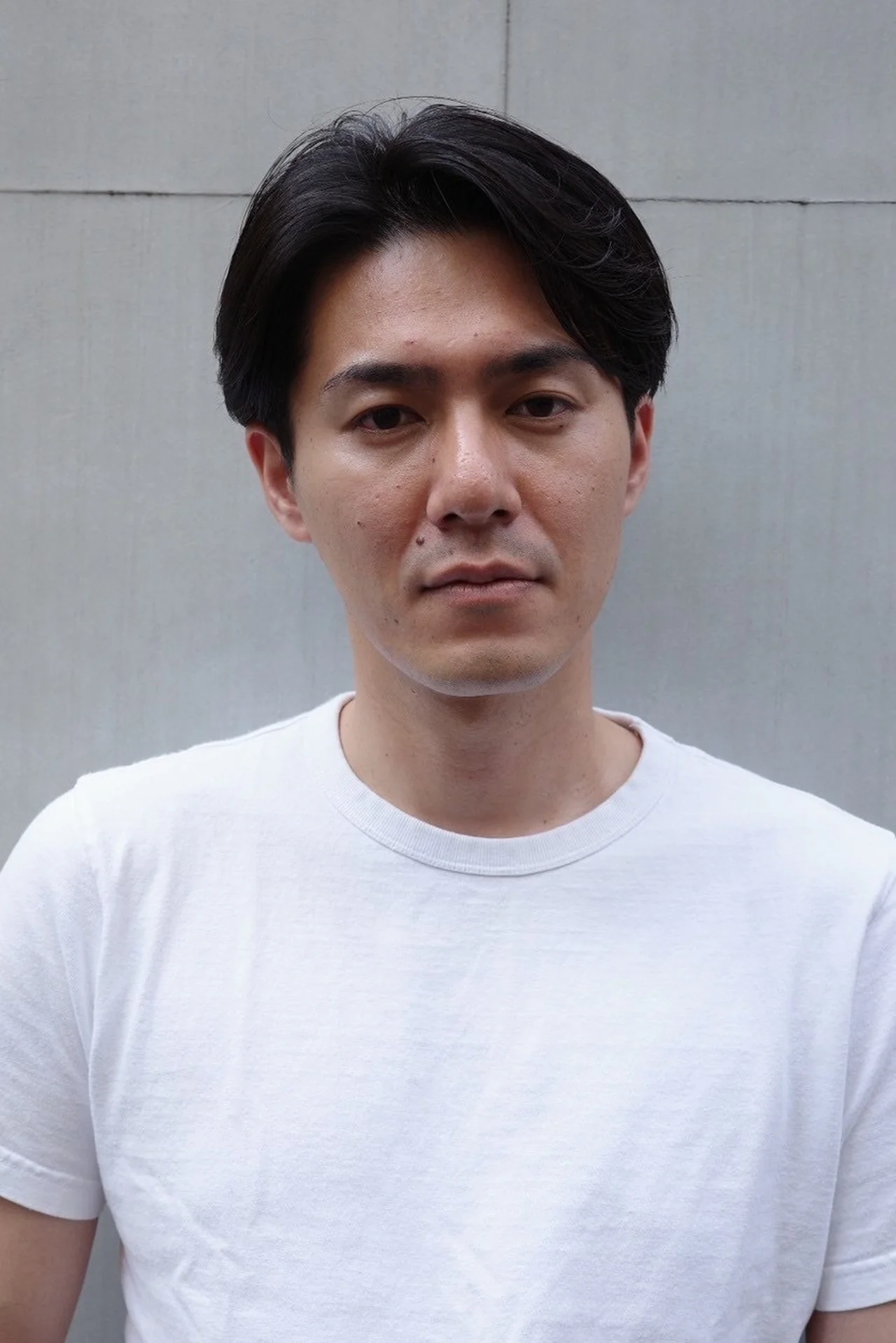 「硬い髪質は束感を作るのがコツ」の画像_1