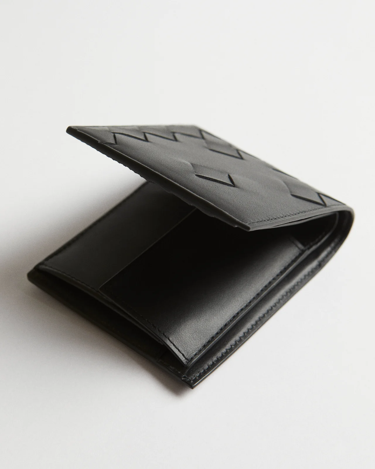 【ボッテガ・ヴェネタ】大人が最強開運日にの画像_2