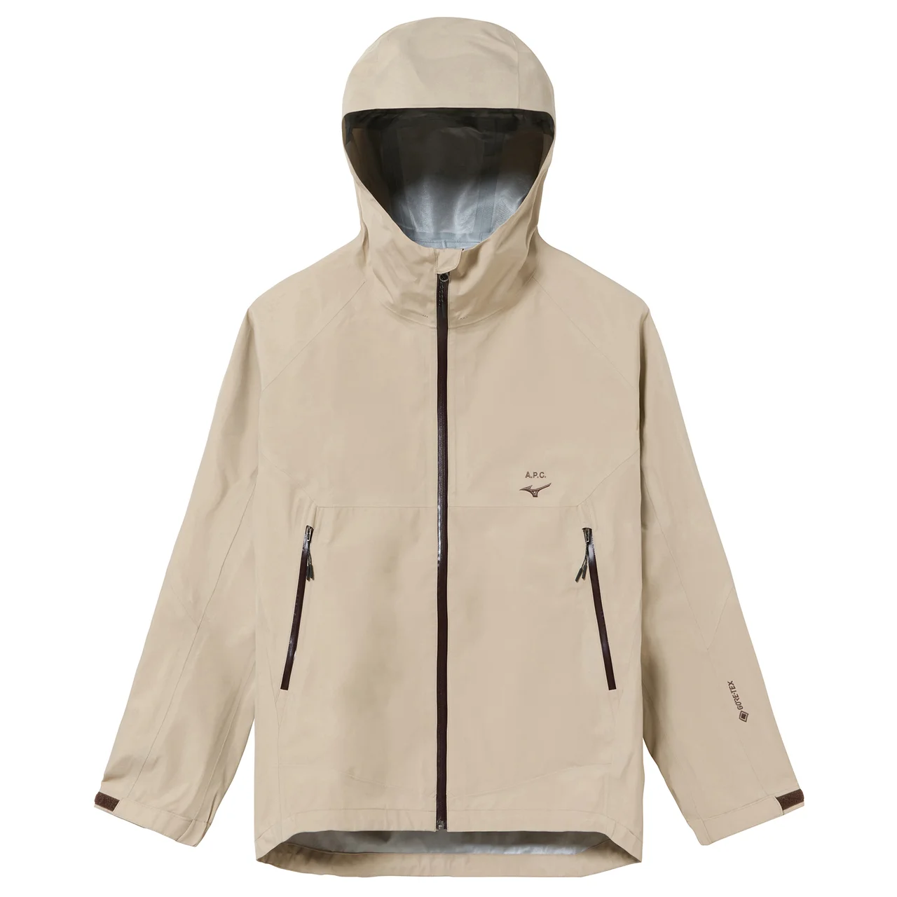アー・ペー・セーとミズノによる「GORE-TEX 3レイヤーフィールドシェルジャケット」のトープ