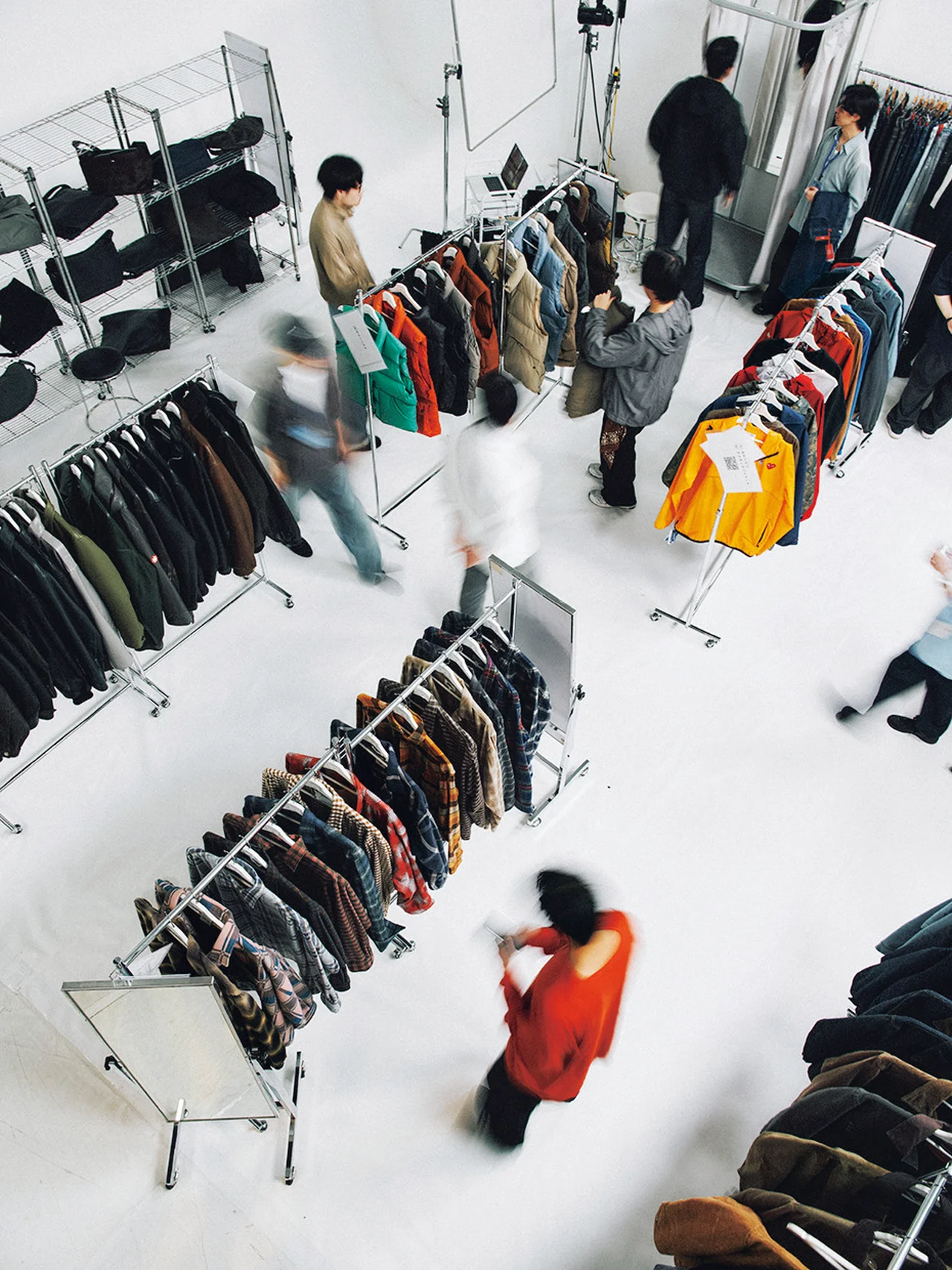 スタイリスト3人が語る「いま大人が着るべの画像_11