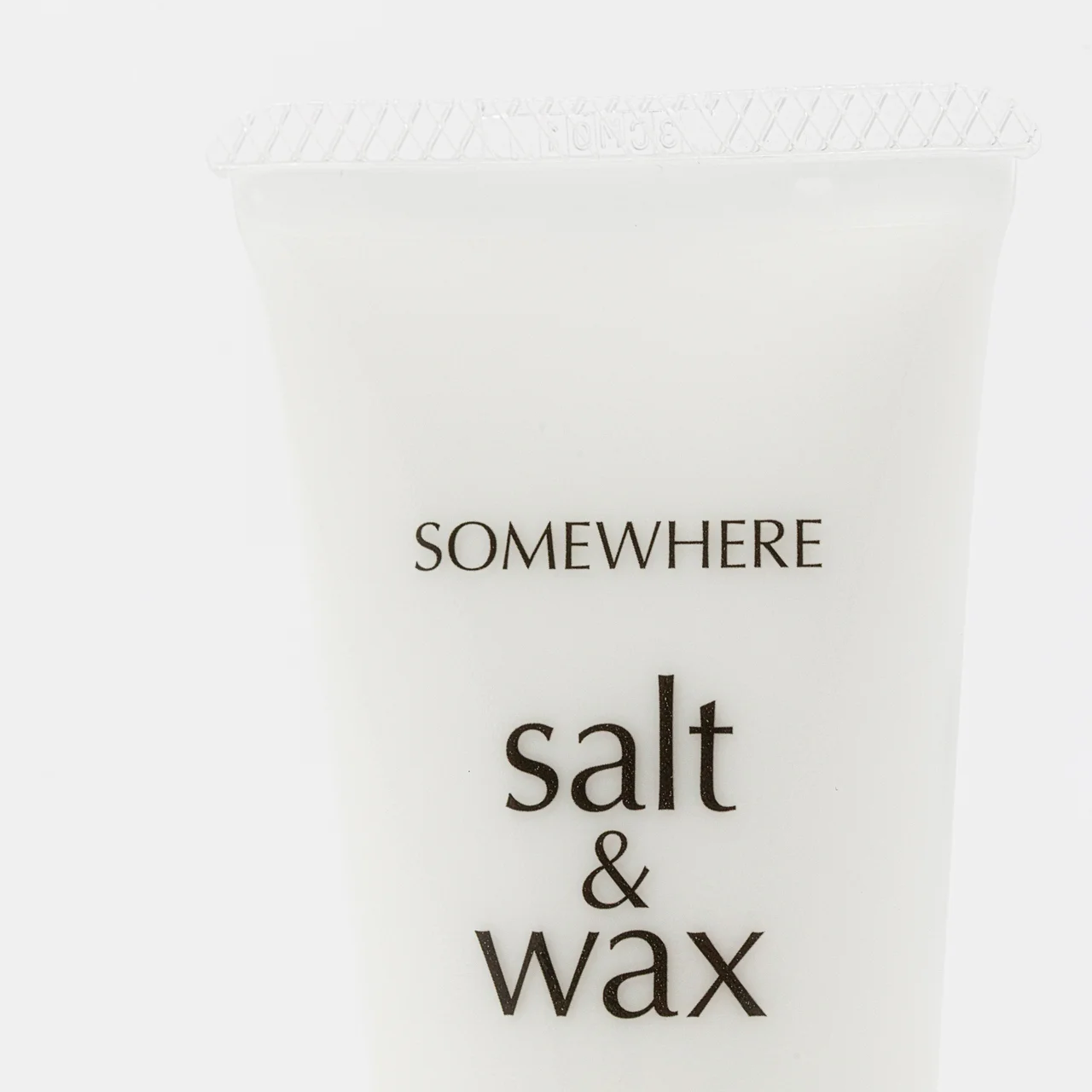 【エディター私物】SOMEWHEREのSalt & Wax ロゴ