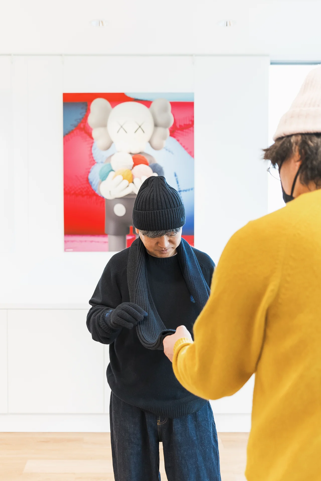 【大人のユニクロ】試着ルポ。「KAWS」の画像_23