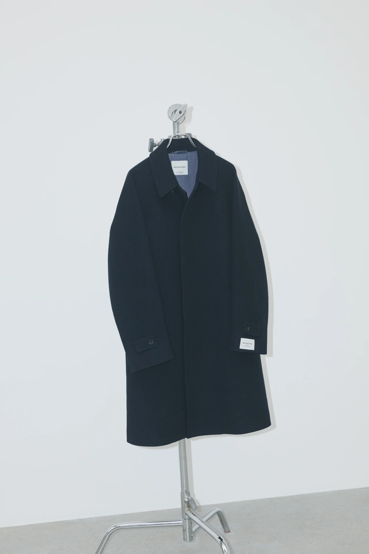 俳優・杉野遥亮が着る大人の上質アウター、の画像_7