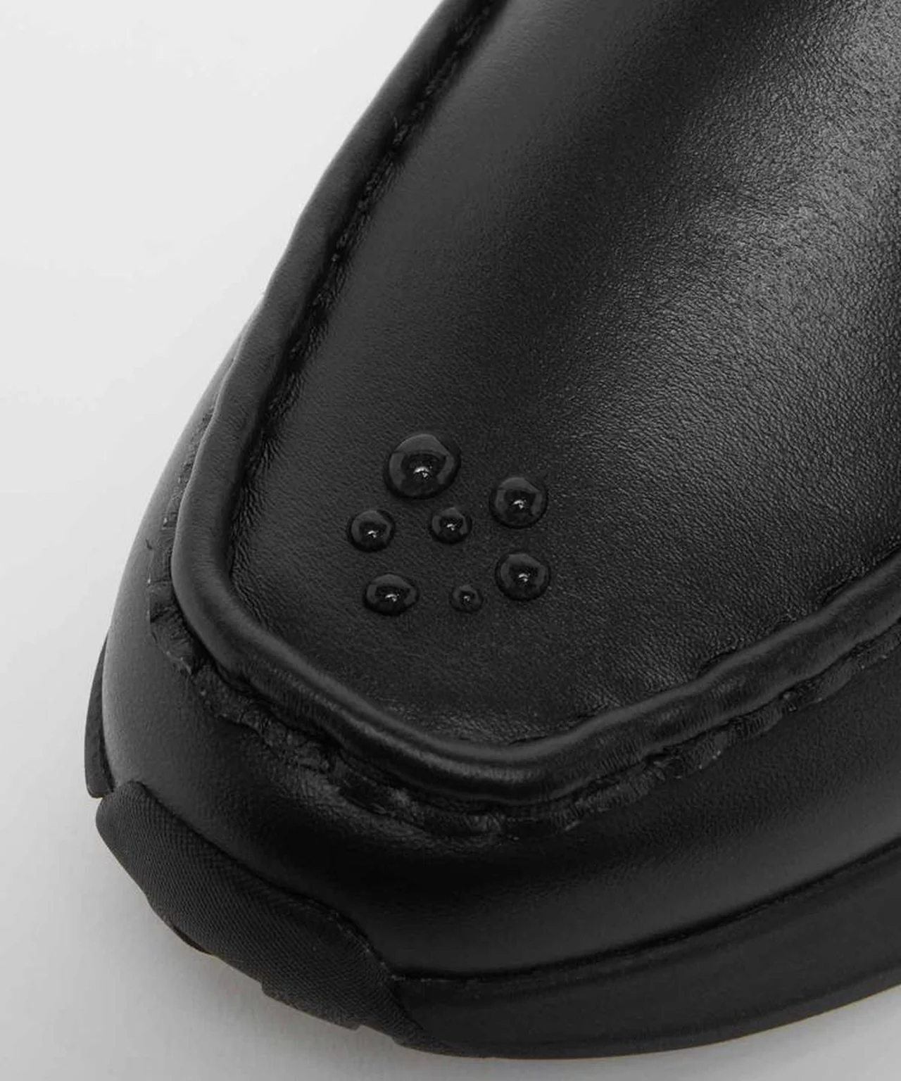 【大人が買うべき黒ローファー】雨でも雪での画像_3