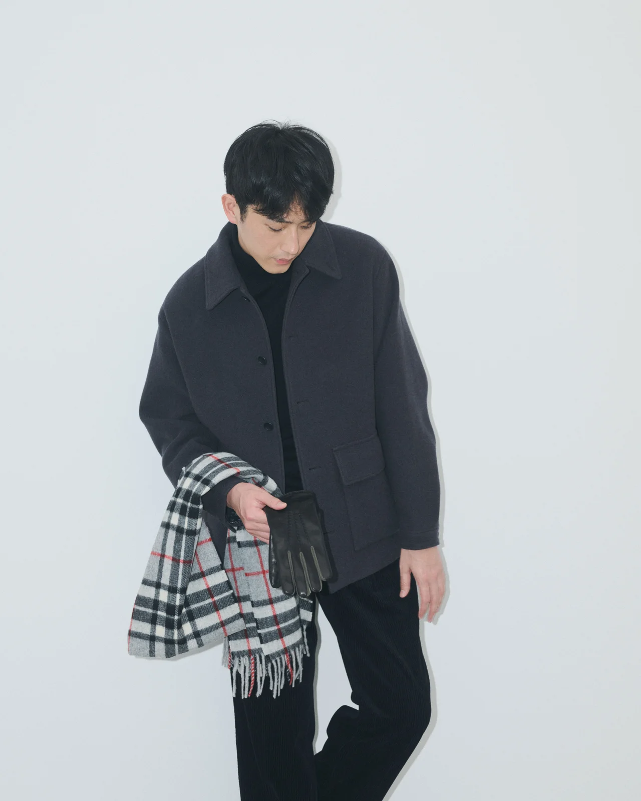 俳優・杉野遥亮が着る大人の上質アウター、の画像_2