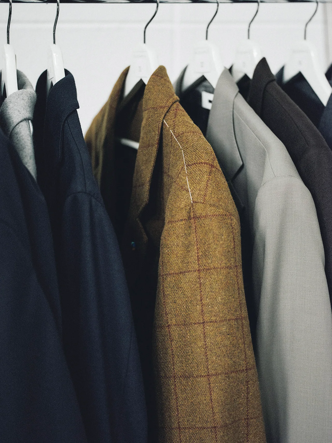 スタイリスト3人が語る「いま大人が着るべの画像_16