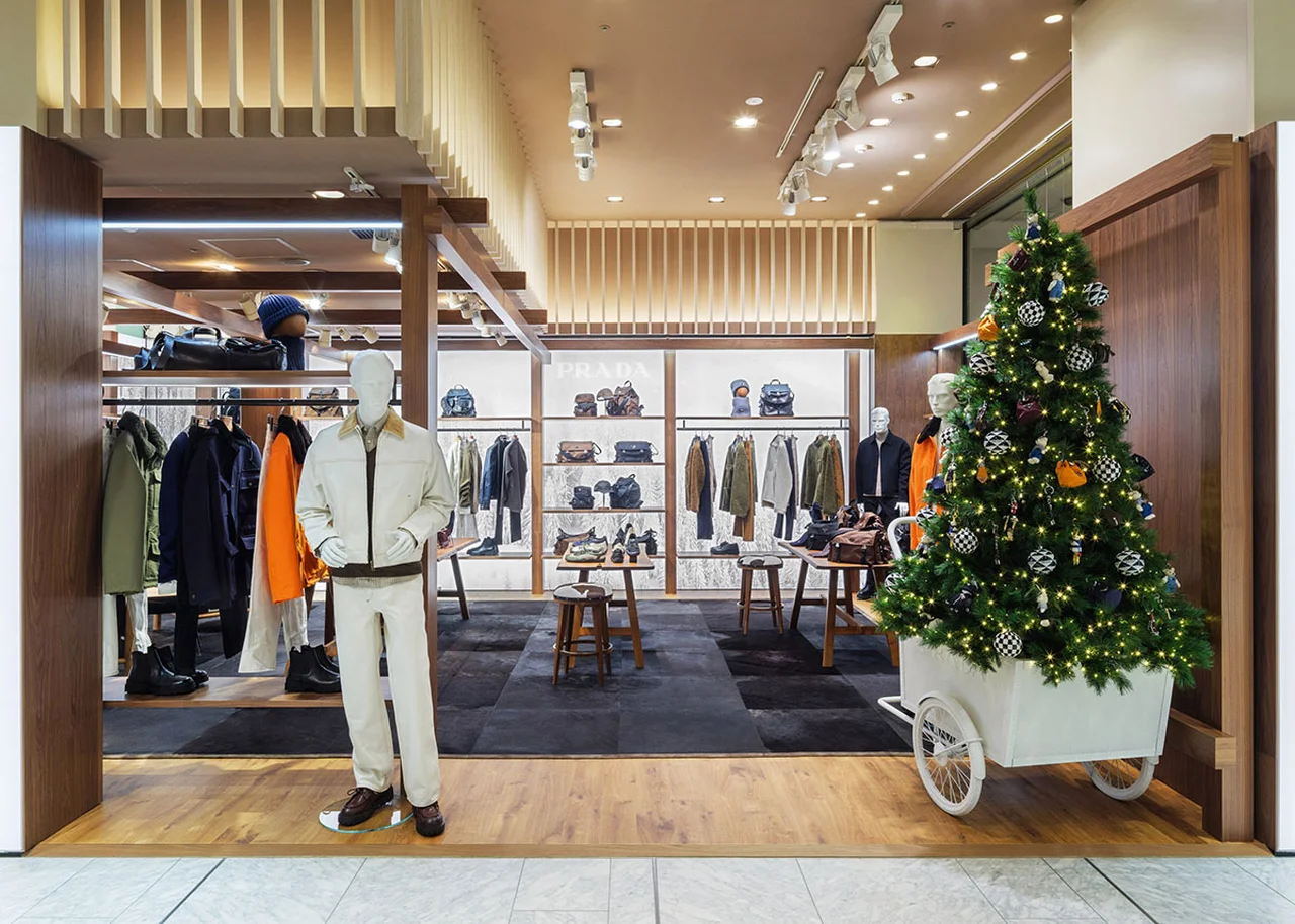 【プラダ】冬の格上げメンズ財布、バッグ、の画像_1