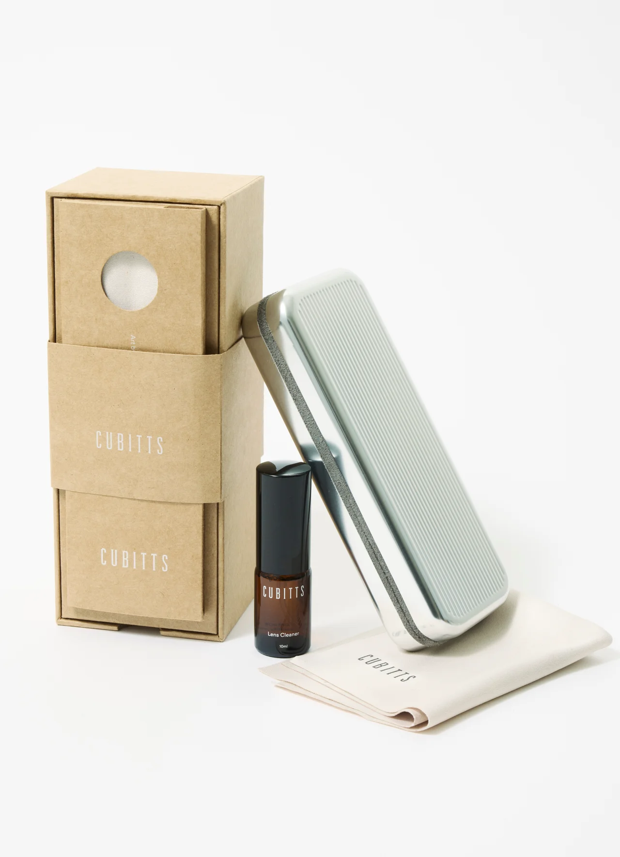 【差がつく大人のアイウェア】ファンの熱望の画像_11