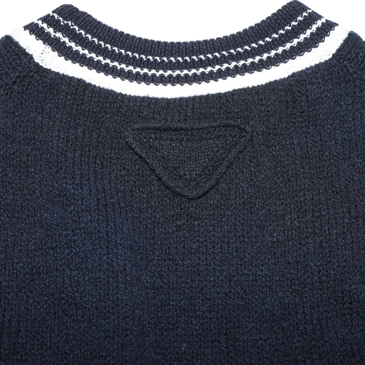 PRADAの半袖ニットの画像_3