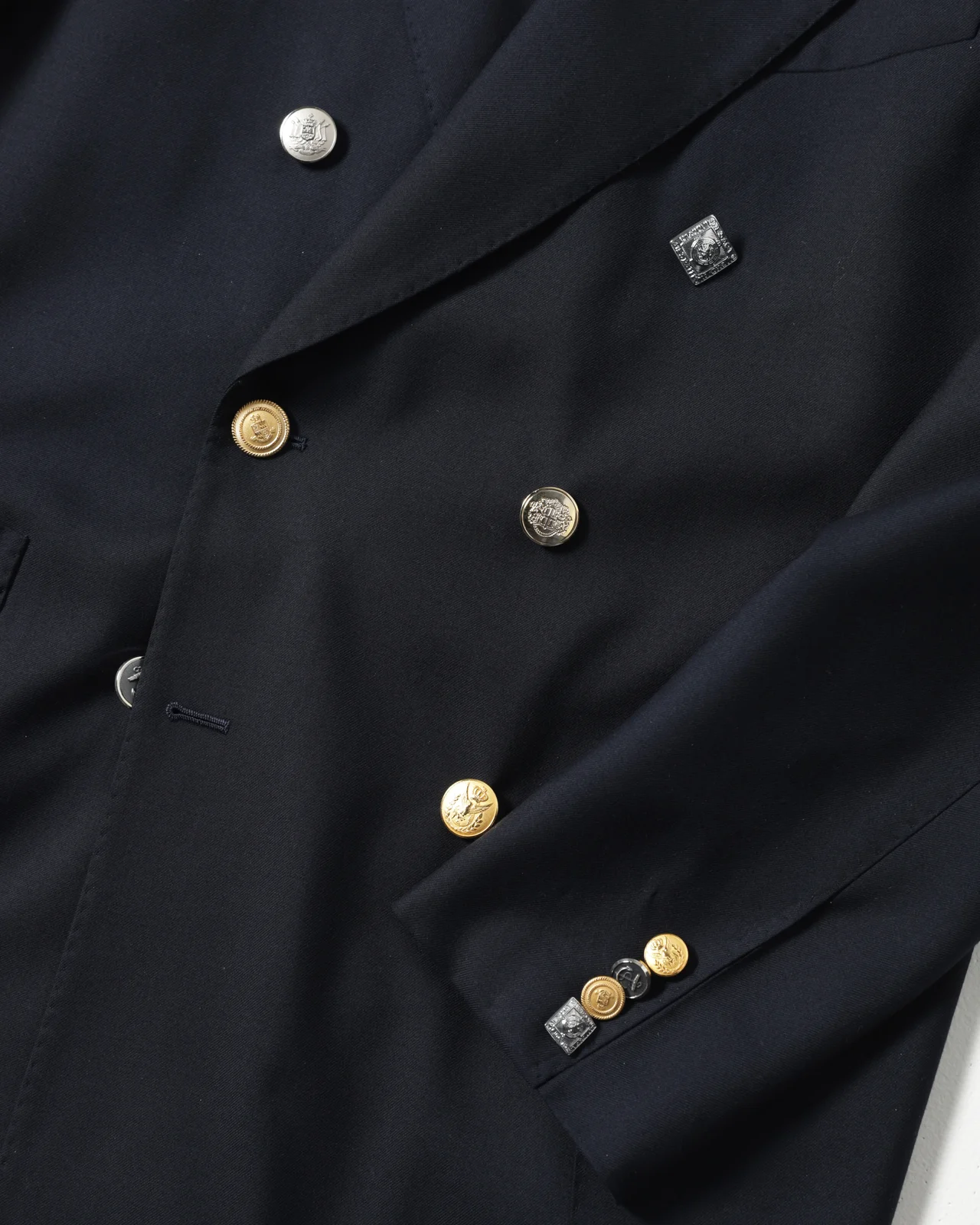 BEAMS 50周年記念ブレザー ボタン