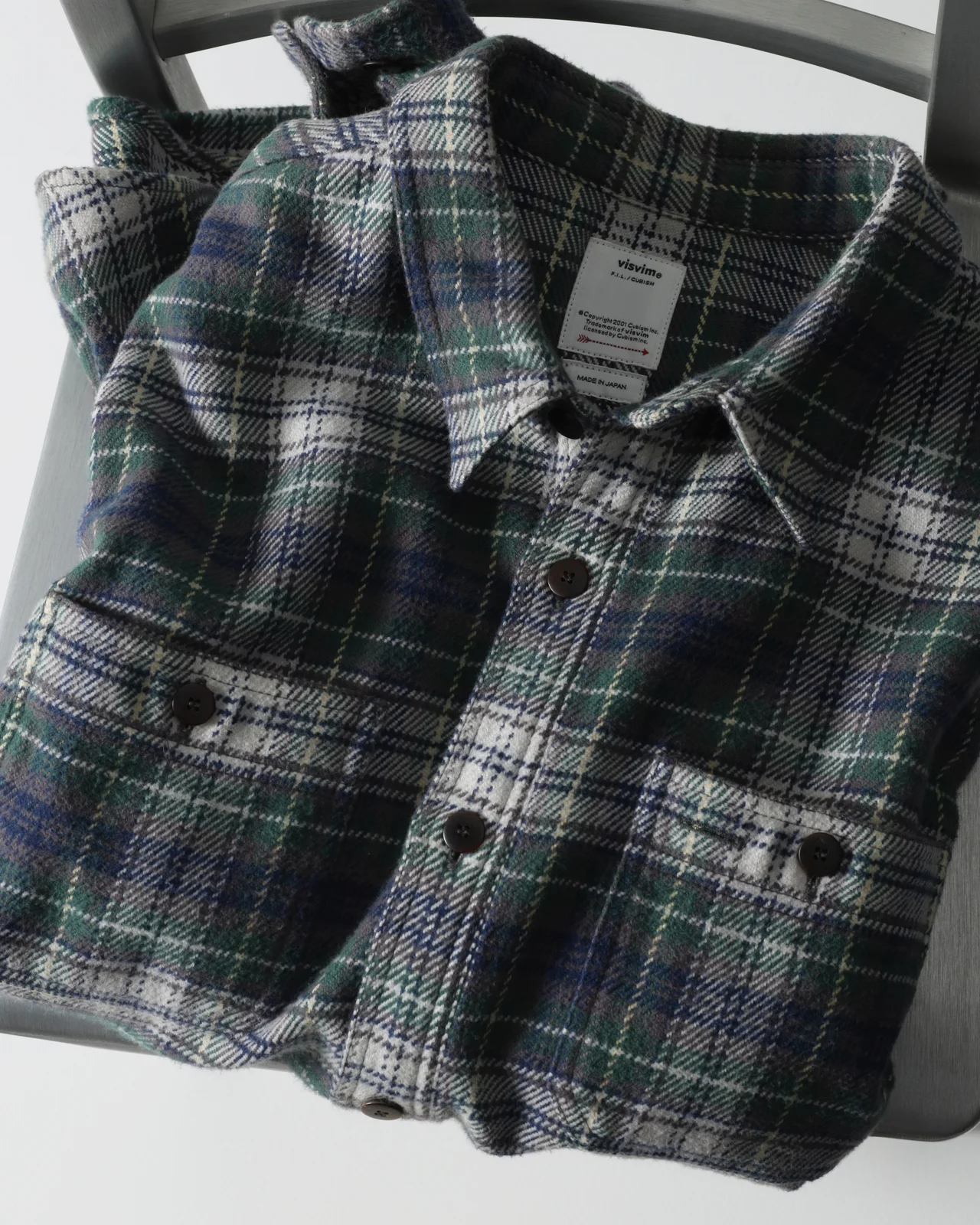 visvimのフランネルシャツ