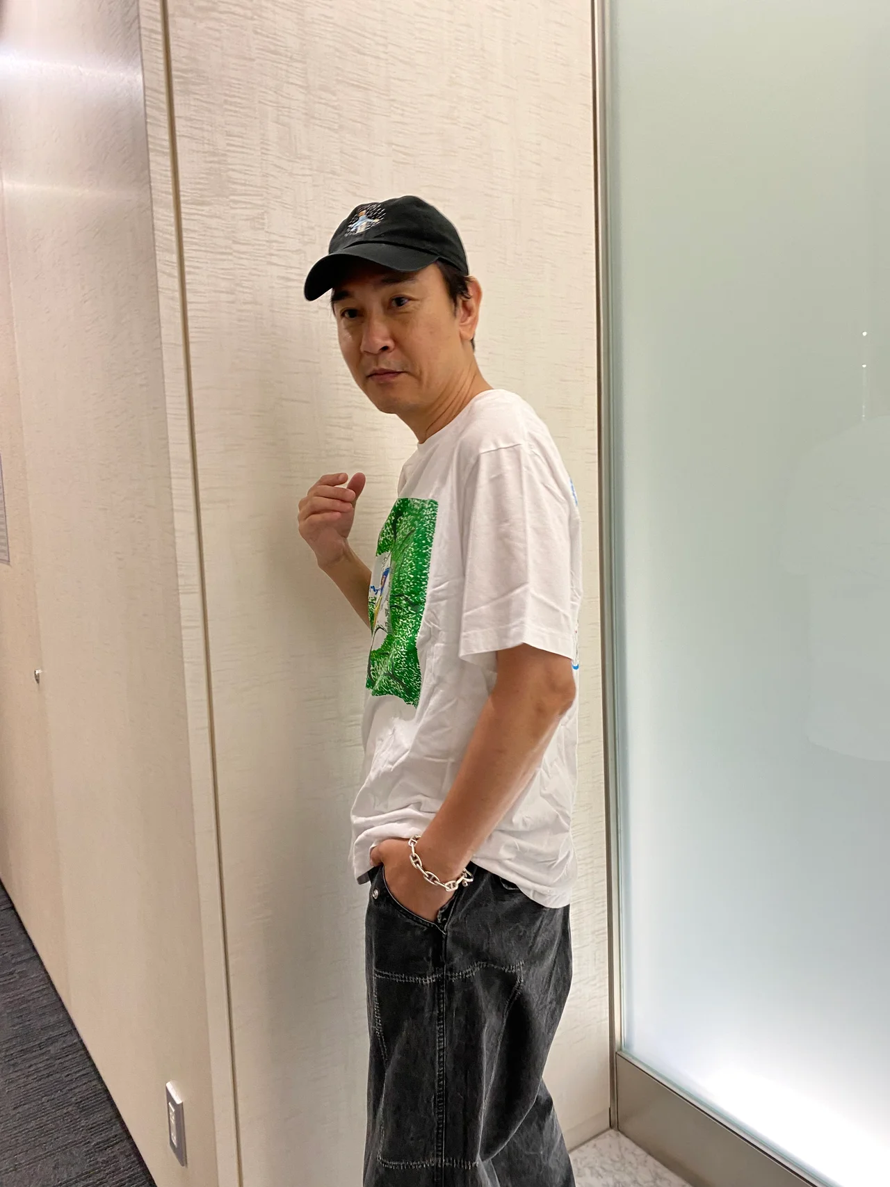【大人のユニクロ】海外限定「UT × スの画像_15