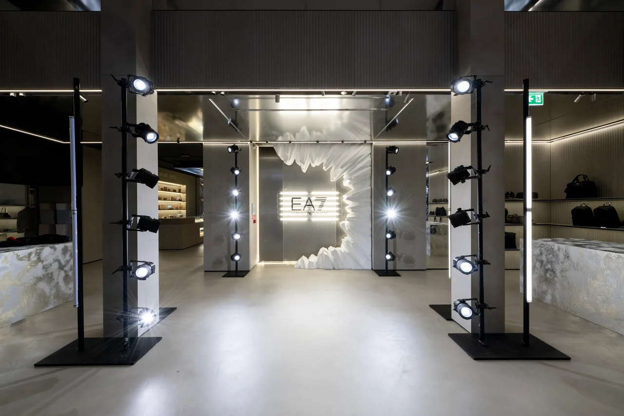 【ミラノ五輪】EA7 エンポリオ アルマの画像_5