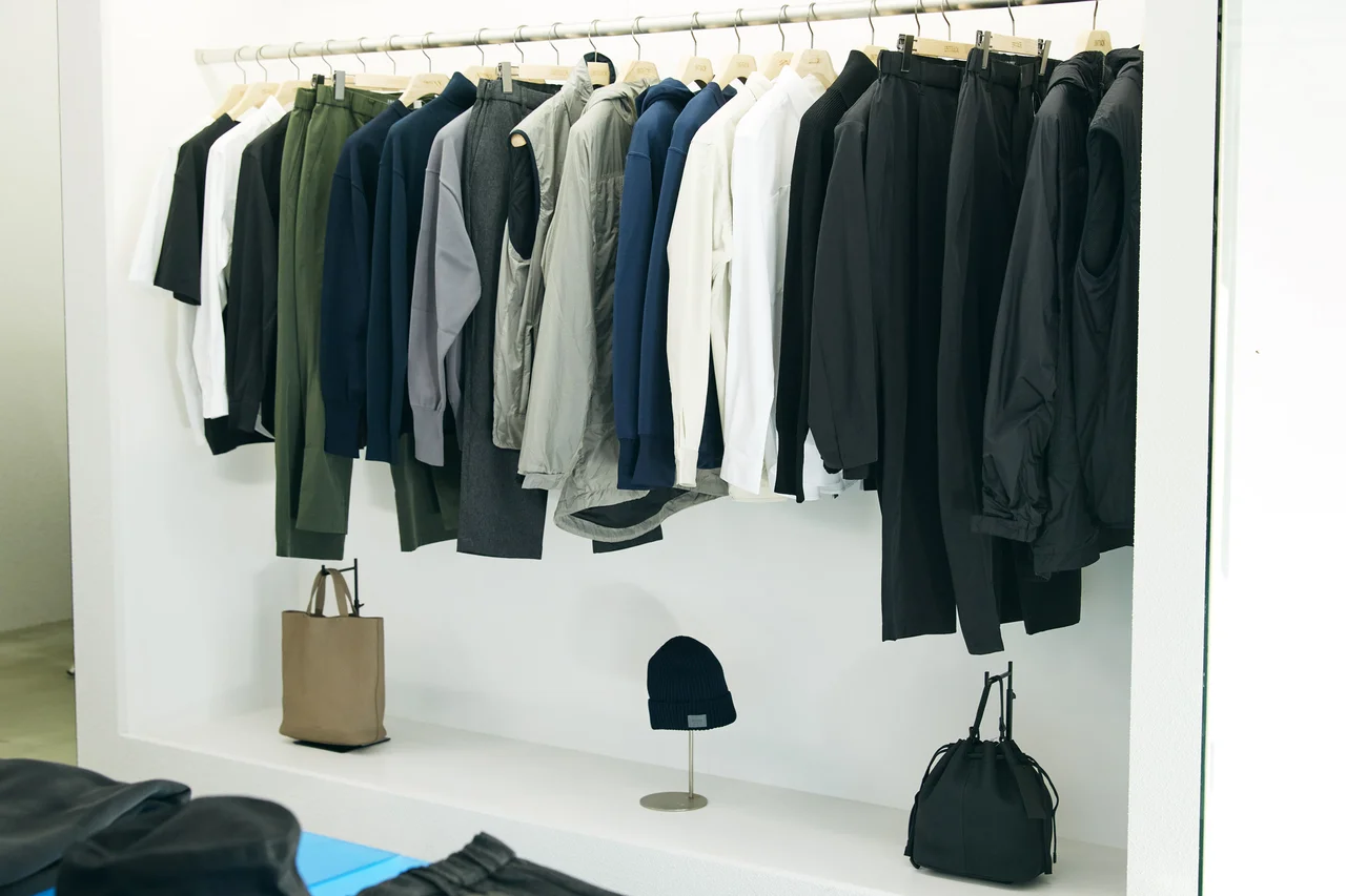 【大人がオンオフ使えるバッグ&ウェアが見の画像_10