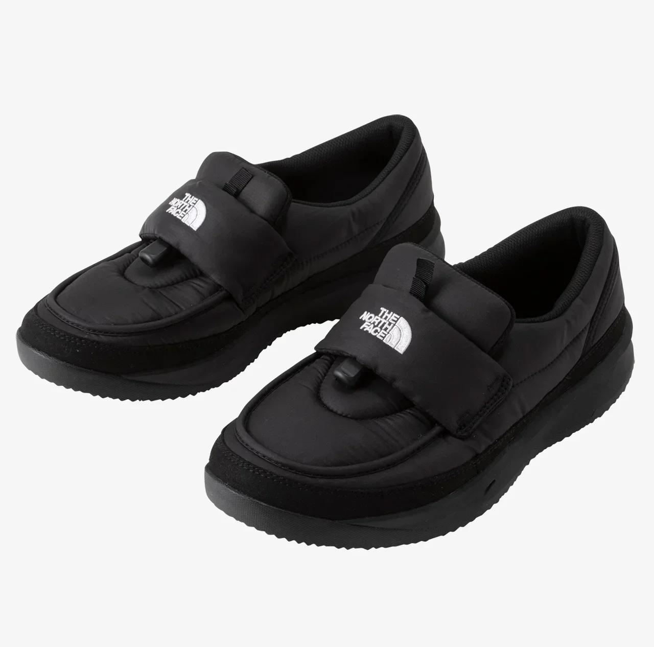 【ローファースニーカーが最強】オンオフ使えて脱ぎ履きも楽ちん。ザ・ノース・フェイスでこの冬買うべき新作