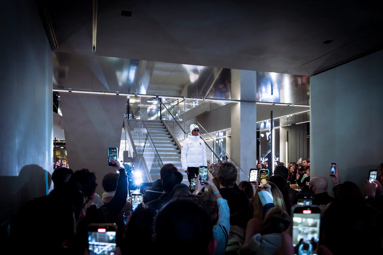 【ミラノ五輪】EA7 エンポリオ アルマの画像_3