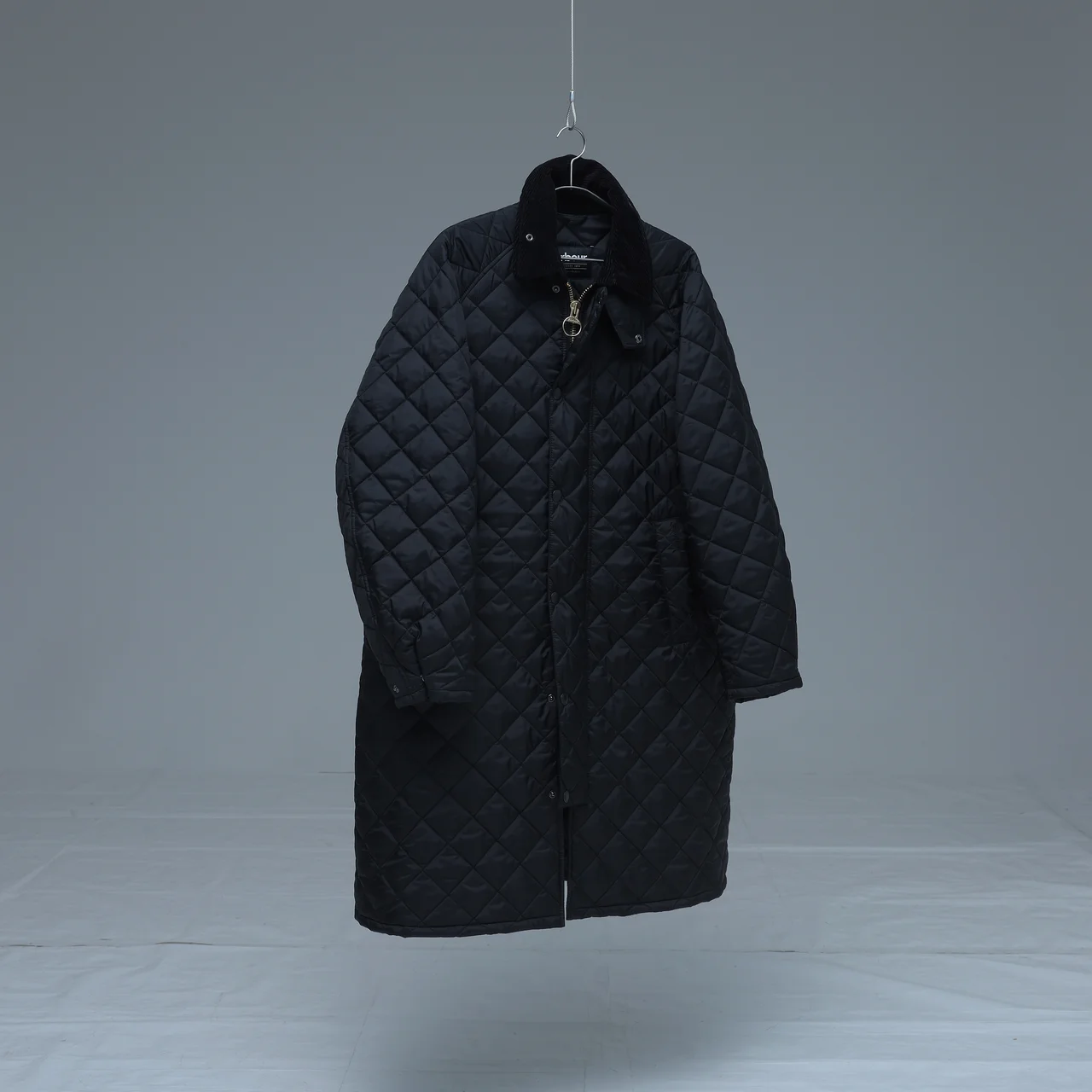 大人のダウンはロング丈。防寒性抜群でビジの画像_1