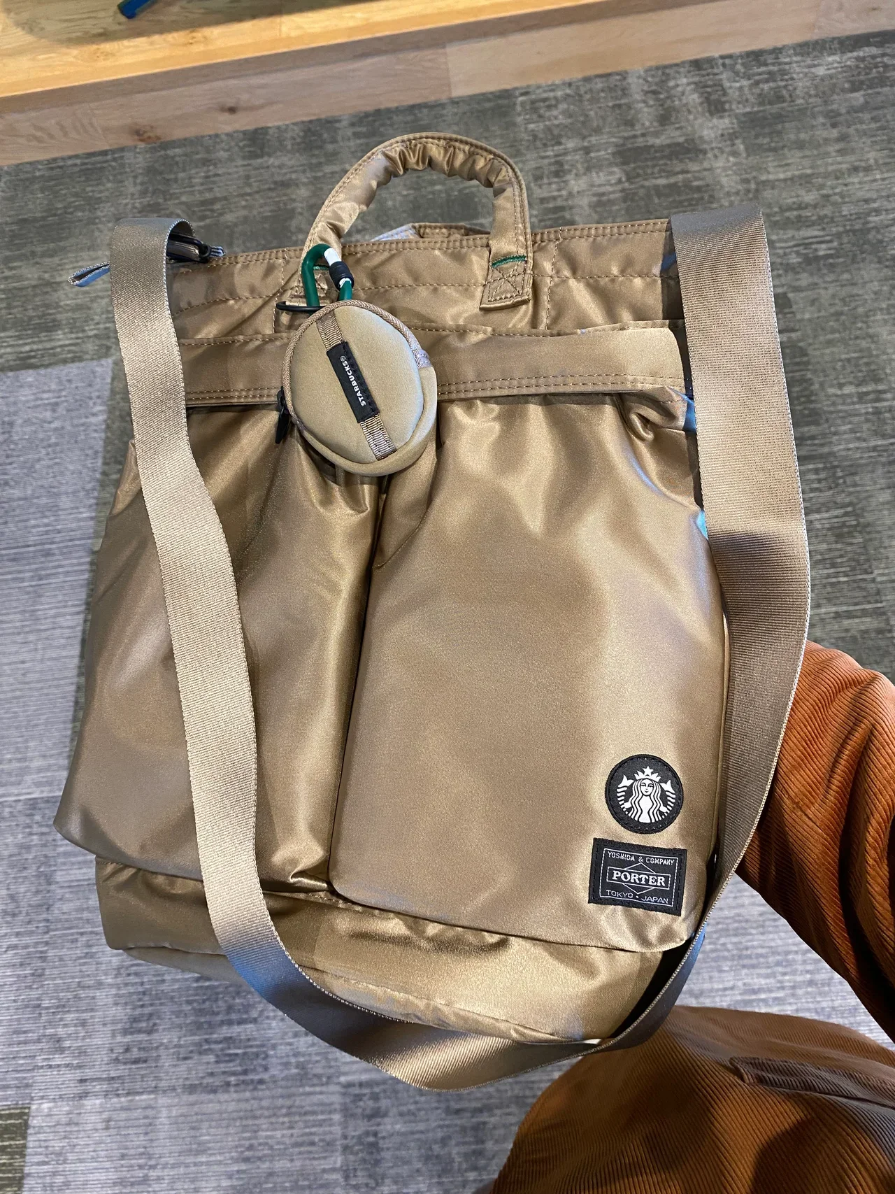 3位は『【大人のユニクロ】ウルトラライトの画像_11