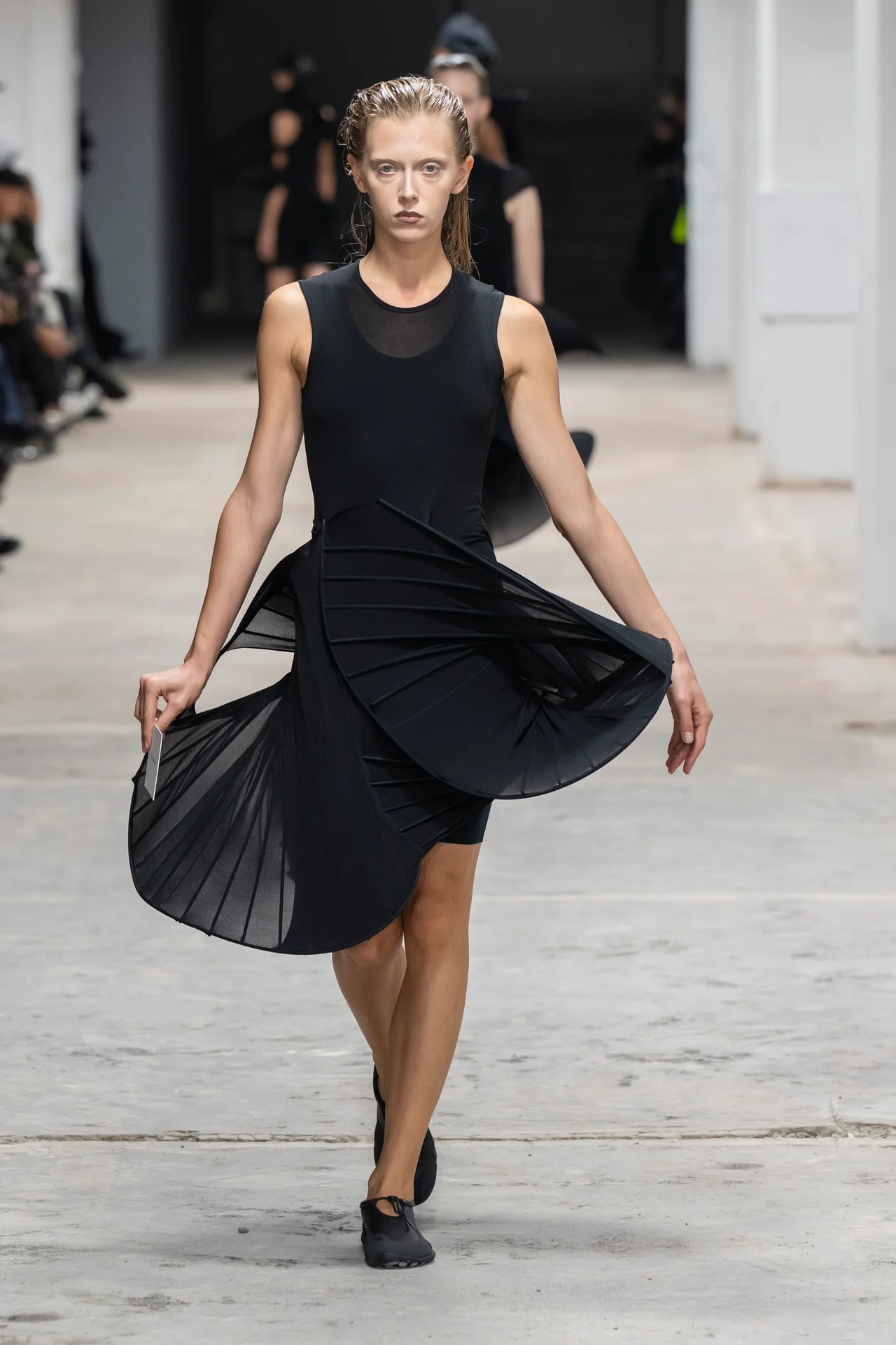 【大人のニューバランス】薄底フォルムの「の画像_33