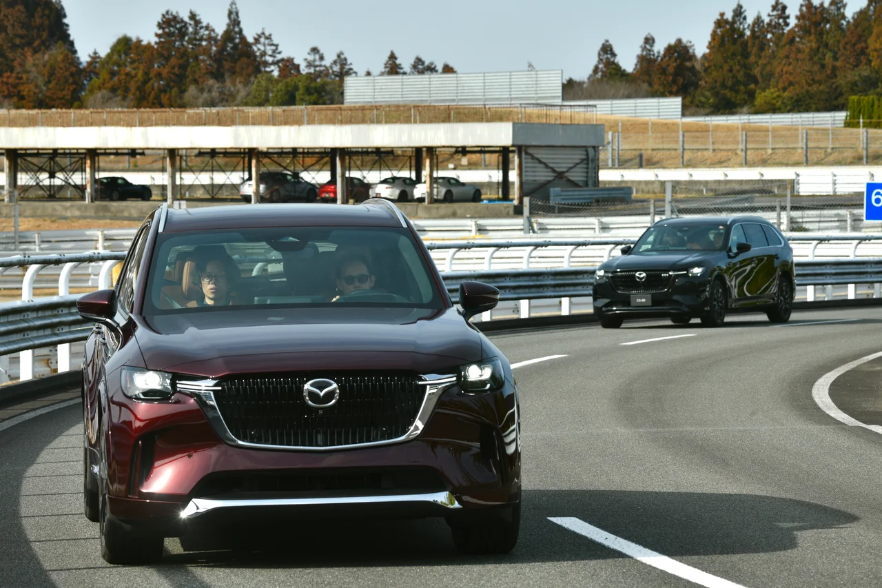 CX-80よりわずかに大きいCX-90（北米専用車）